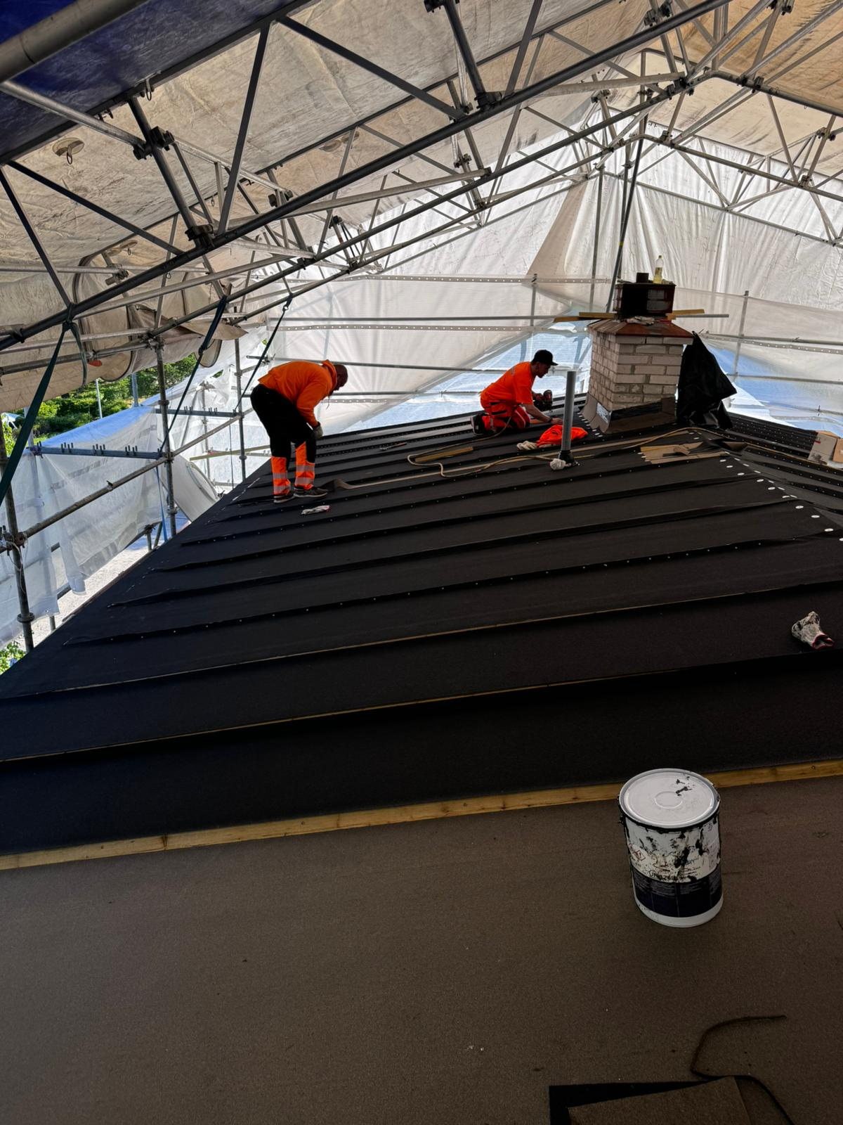 Pohjolankatu 17 kattoremontti